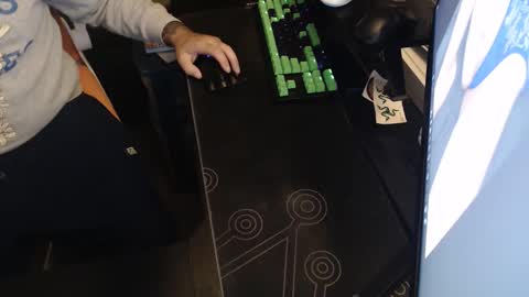 stud69861714 online show from 2, 11, 2025