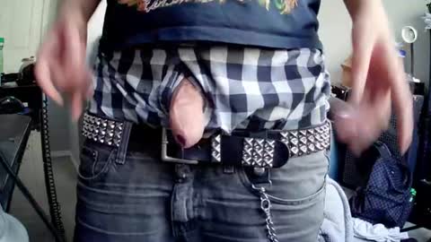 Snapshot of studbeltbro chatting on 31, 7, 2026 studbeltbro online show from 31, 7, 2026