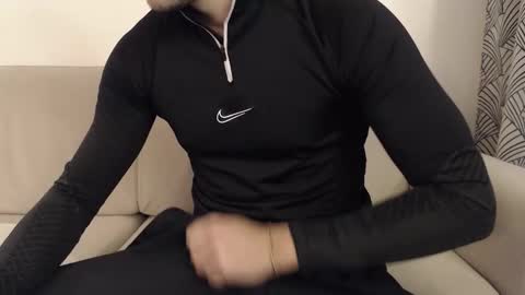 Snapshot of studfromparis chatting on 15, 10, 2025 Stud From Paris online show from 15, 10, 2025