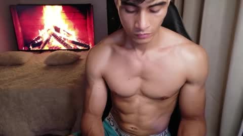 Snapshot of stylishman01 chatting on 6, 5, 2026 stylish man online show from 6, 5, 2026