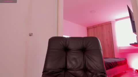 Snapshot of su_ssie chatting on 11, 2, 2025 su_ssie online show from 11, 2, 2025