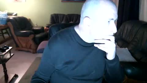 Snapshot of subrender chatting on 3, 3, 2025 subrender online show from 3, 3, 2025