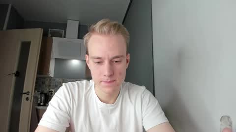 Snapshot of successful_kevin chatting on 27, 10, 2025 Kevin online show from 27, 10, 2025