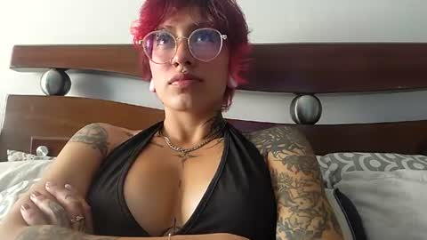 Snapshot of succubus_girl_ chatting on 15, 6, 2026 Alexy online show from 15, 6, 2026