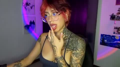 Snapshot of succubus_girl_ chatting on 15, 7, 2026 Alexy online show from 15, 7, 2026