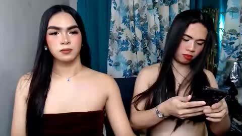 Snapshot of suckerfucker2cums chatting on 22, 4, 2026 mitch and mitchie online show from 22, 4, 2026