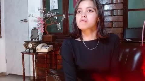 sue_sparkle online show from 22, 12, 2025