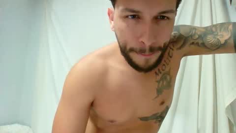 Snapshot of suetsemsay chatting on 1, 10, 2025 suetsemsay online show from 1, 10, 2025