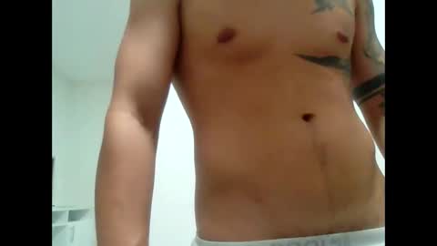 Snapshot of suetsemsay chatting on 13, 10, 2025 suetsemsay online show from 13, 10, 2025