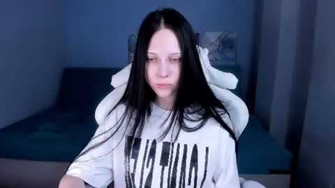 Snapshot of sugar_bunny_girl chatting on 5, 7, 2026 Ariana online show from 5, 7, 2026