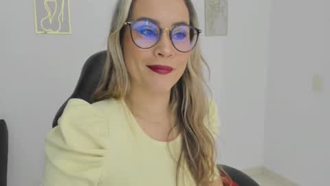 sugar_milff online show from 5, 12, 2025