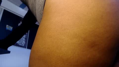 suggabrown_ online show from 7, 1, 2025