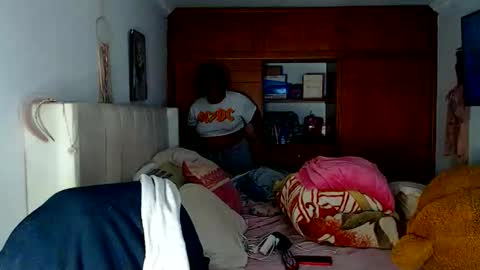 Cami   Back in 2 hours online show from 11, 6, 2026