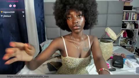 Snapshot of suhaila_suu chatting on 21, 10, 2025 suhaila_suu online show from 21, 10, 2025