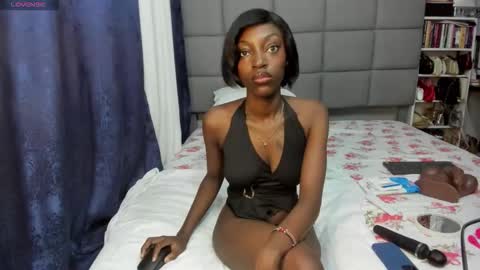 Snapshot of suhaila_suu chatting on 2, 11, 2025 suhaila_suu online show from 2, 11, 2025