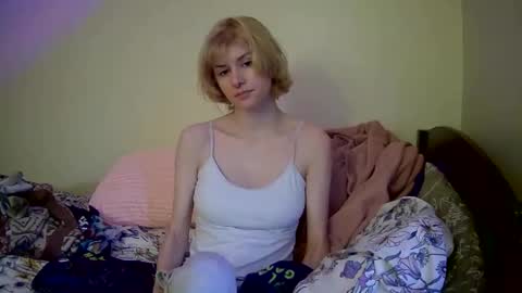 Ophelia online show from 3, 1, 2025