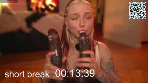 Snapshot of suk_ki chatting on 25, 6, 2026 Lika ginger Jessy blond online show from 25, 6, 2026