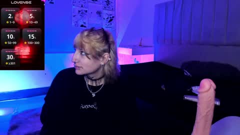 Snapshot of sukifuyu__ chatting on 6, 12, 2024 online show from 6, 12, 2024