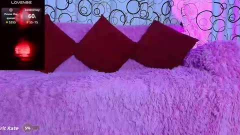 Snapshot of sukifuyu__ chatting on 16, 10, 2025 online show from 16, 10, 2025