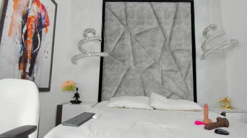 Snapshot of sukisimmons chatting on 6, 1, 2026 sukisimmons online show from 6, 1, 2026