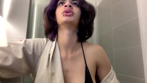 Snapshot of sukulaurens chatting on 27, 9, 2025 Suku Ren online show from 27, 9, 2025