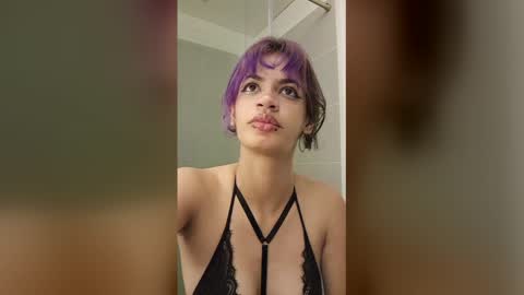 Snapshot of sukulaurens chatting on 23, 12, 2025 Suku Ren online show from 23, 12, 2025