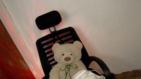 sultry_sirenxx online show from 8, 3, 2025