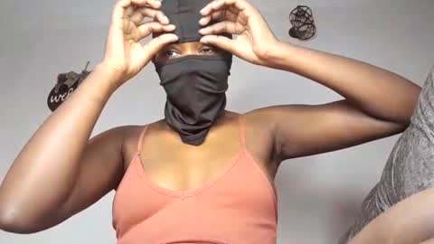 maskedtemptress online show from 15, 10, 2025