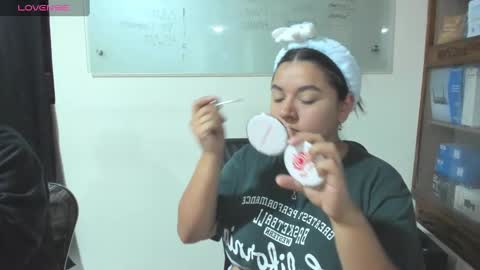 summer_girls01 online show from 5, 1, 2025