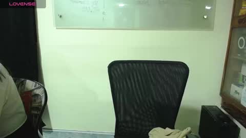 summer_girls01 online show from 9, 1, 2025