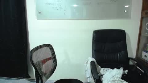 summer_girls01 online show from 16, 1, 2025