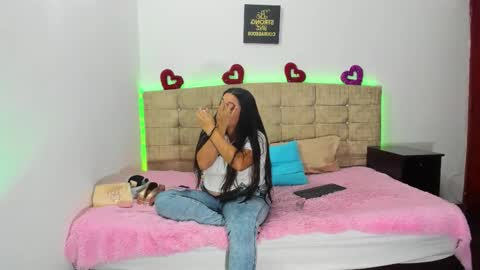 summer_girls01 online show from 11, 10, 2025