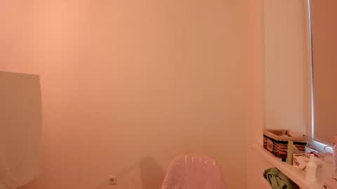 Summer Preston online show from 22, 2, 2025