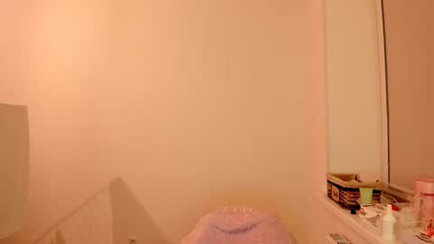 Summer Preston online show from 10, 3, 2025