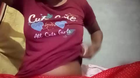 Snapshot of sunali_jain03 chatting on 23, 4, 2026 sunali_jain03 online show from 23, 4, 2026