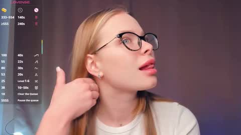 Snapshot of sunday_morn1ng chatting on 8, 2, 2026 Jenny online show from 8, 2, 2026