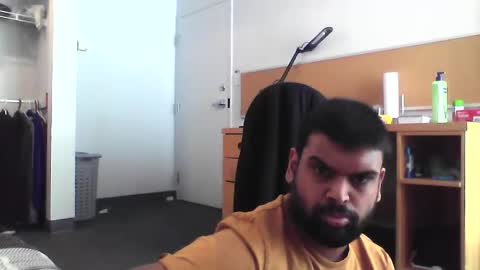 Snapshot of sundoog chatting on 4, 2, 2026 Sundoog online show from 4, 2, 2026