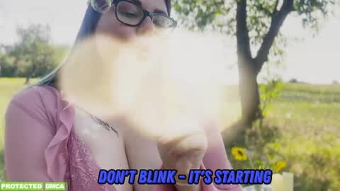 Tina. Im topless model  online show from 13, 10, 2025