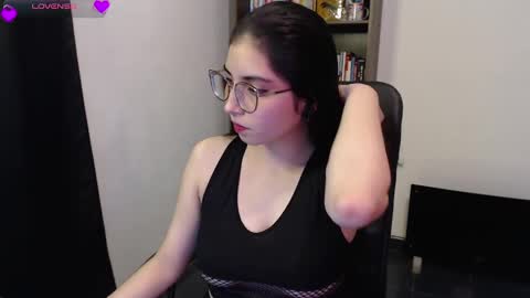Snapshot of sunflower_uwu chatting on 25, 2, 2025  violetta  online show from 25, 2, 2025