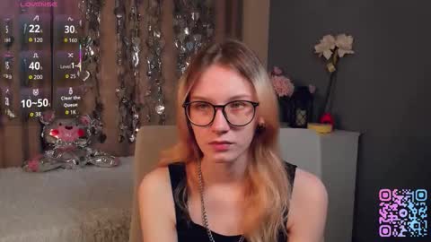 Snapshot of sunnivagaillard chatting on 18, 2, 2026 Kiki online show from 18, 2, 2026