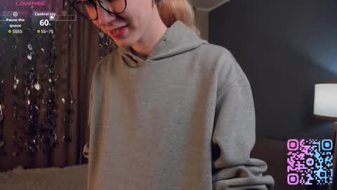 Snapshot of sunnivagaillard chatting on 22, 2, 2026 Kiki online show from 22, 2, 2026