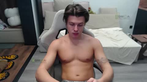 Alice and Sergey online show from 4, 12, 2025