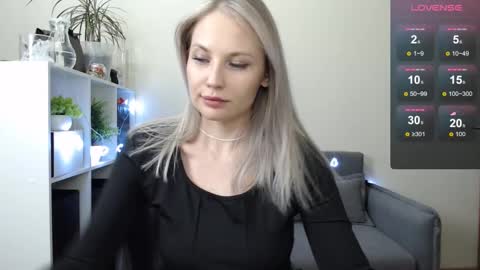 Naomi online show from 25, 12, 2024