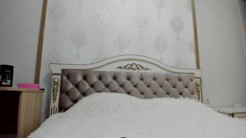 Vanessa online show from 6, 4, 2026