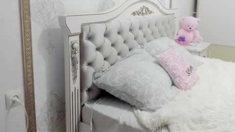 Vanessa online show from 13, 4, 2026