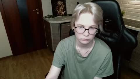 sunny mood online show from 21, 6, 2026