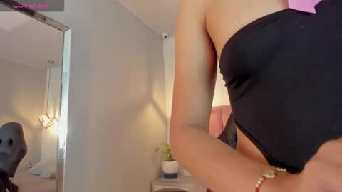  S U N N Y online show from 30, 10, 2025