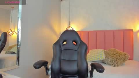  S U N N Y online show from 21, 2, 2026