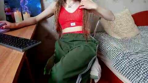 Snapshot of sunnyjoys chatting on 9, 7, 2026 Alina Streams Mon to Fri online show from 9, 7, 2026