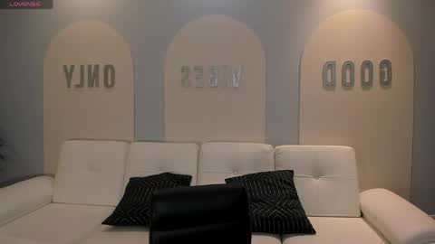 Snapshot of sunnyrivers_ chatting on 9, 5, 2026 Sunny Rivers online show from 9, 5, 2026